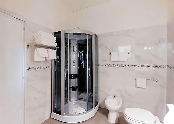 לינה וארוחת בוקר Vatican 4*